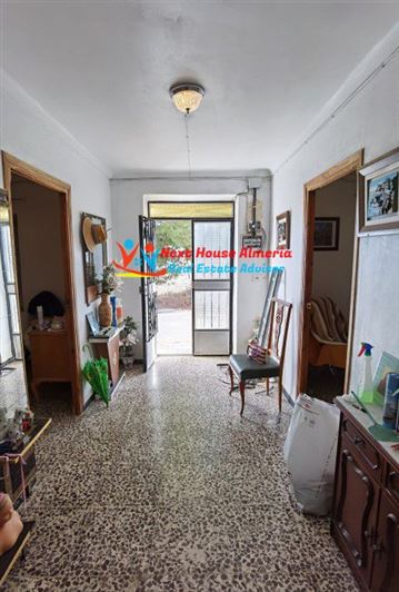 Image No.43-6 Bed Country House for sale