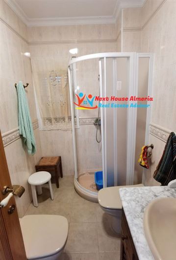 Image No.14-5 Bed Townhouse for sale