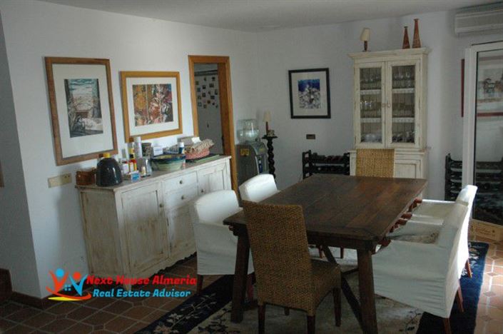 Image No.11-4 Bed Villa for sale