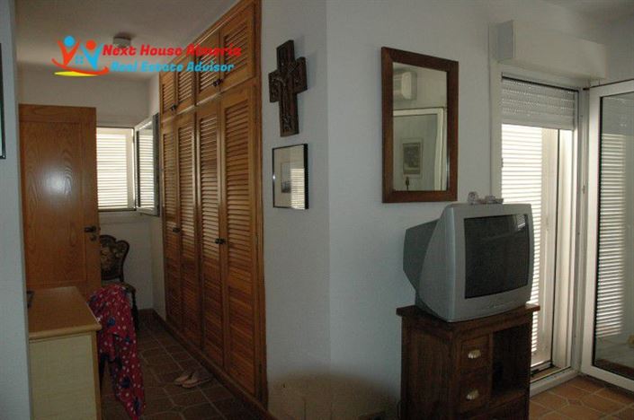 Image No.17-4 Bed Villa for sale