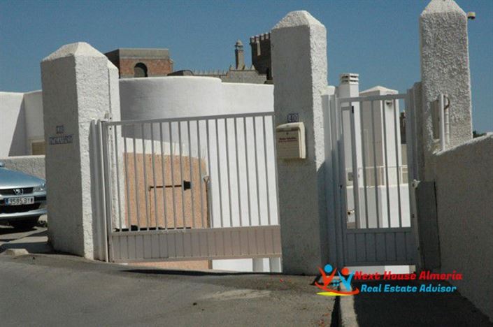 Image No.2-4 Bed Villa for sale