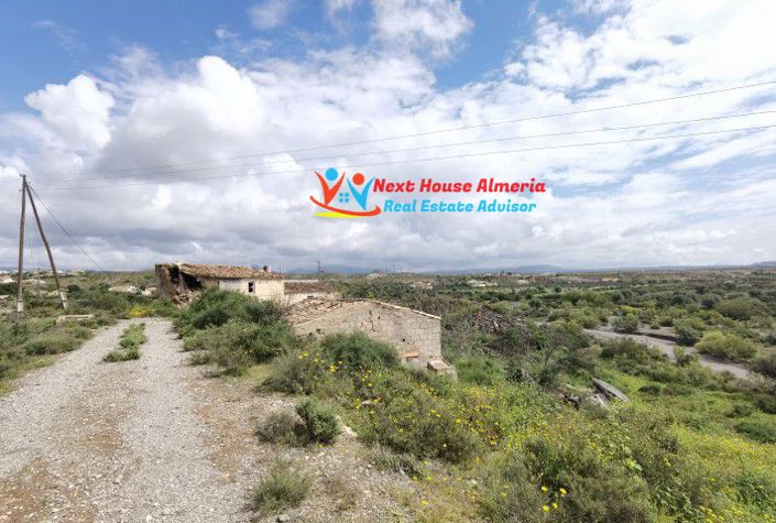 Image No.17-2 Bed Country House for sale