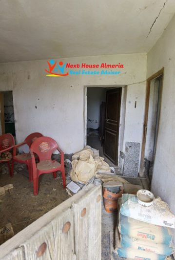 Image No.4-2 Bed Country House for sale