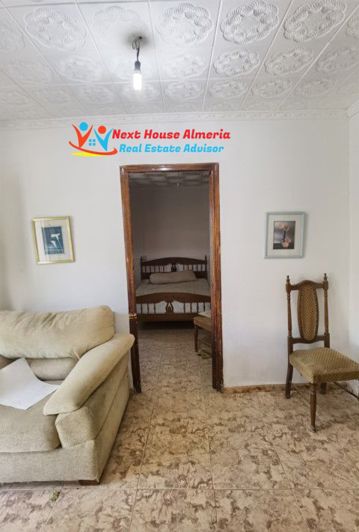 Image No.10-8 Bed Country House for sale