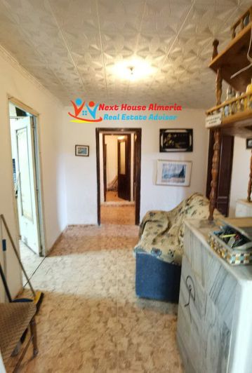 Image No.13-8 Bed Country House for sale