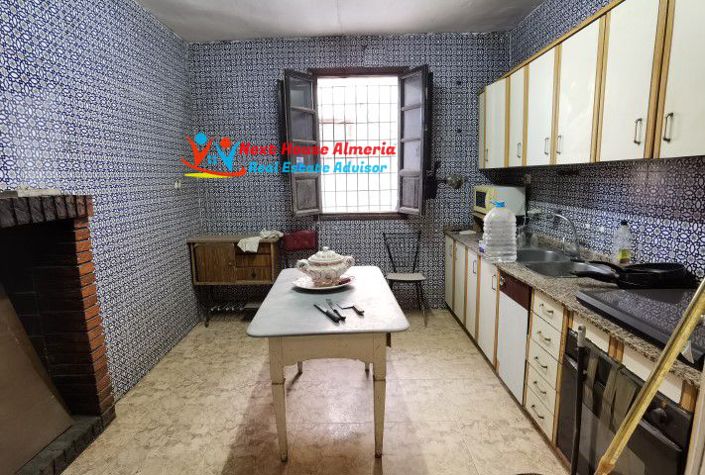 Image No.15-8 Bed Country House for sale