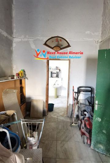 Image No.37-8 Bed Country House for sale