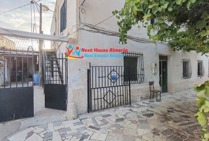 Image No.42-8 Bed Country House for sale