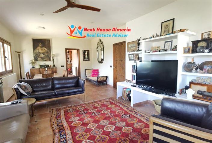 Image No.39-5 Bed Country House for sale