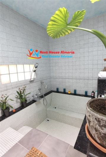 Image No.48-5 Bed Country House for sale