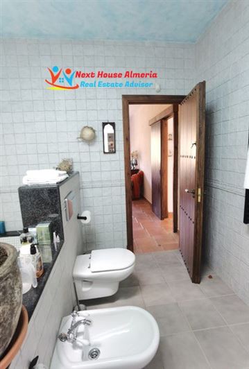 Image No.49-5 Bed Country House for sale