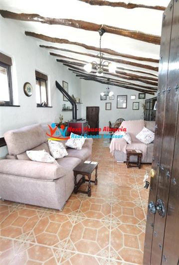 Image No.14-3 Bed Country House for sale
