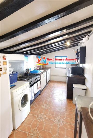 Image No.20-3 Bed Country House for sale