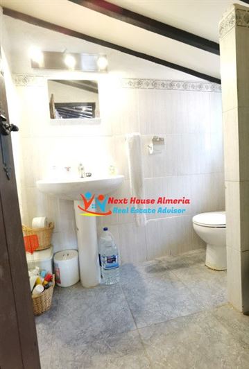 Image No.23-3 Bed Country House for sale