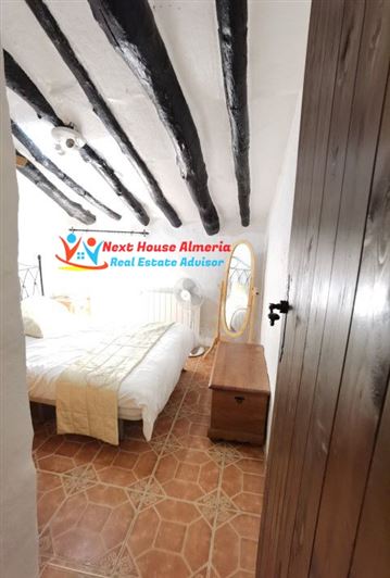 Image No.48-3 Bed Country House for sale