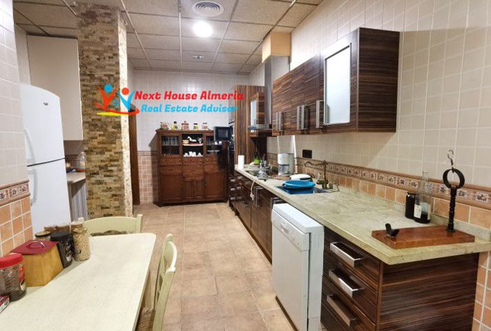 Image No.14-4 Bed Villa for sale