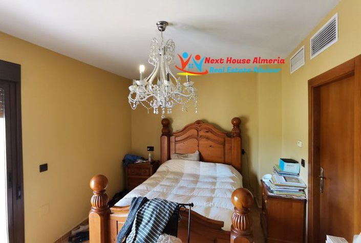 Image No.38-4 Bed Villa for sale