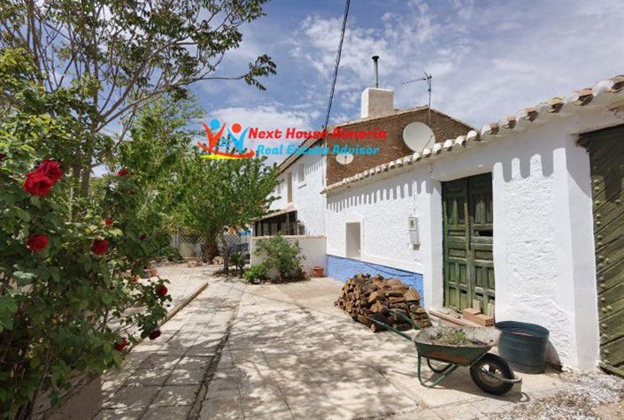 Image No.3-5 Bed Country House for sale