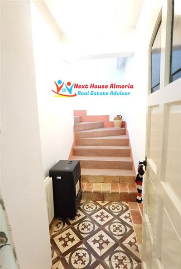 Image No.25-5 Bed Country House for sale