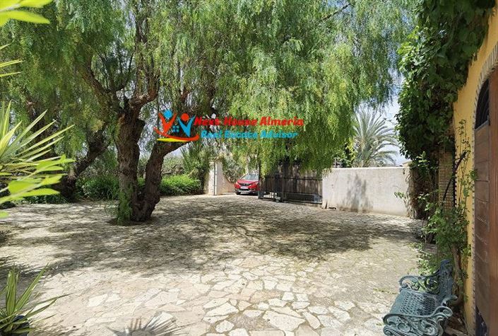 Image No.15-3 Bed Country House for sale