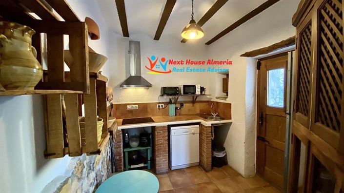 Image No.20-8 Bed Country House for sale