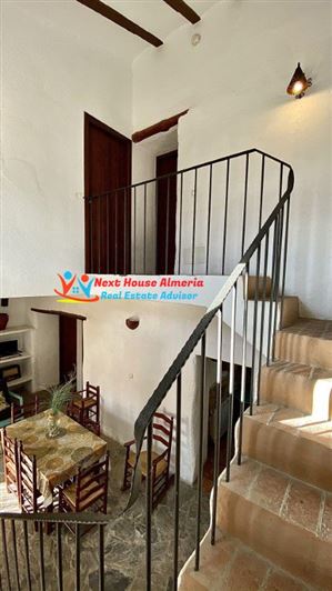 Image No.24-8 Bed Country House for sale