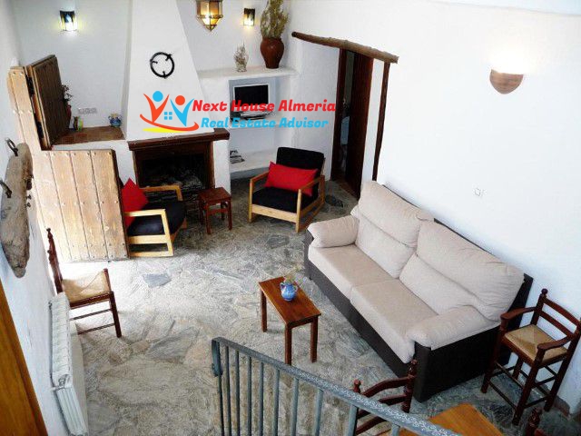 Image No.36-8 Bed Country House for sale