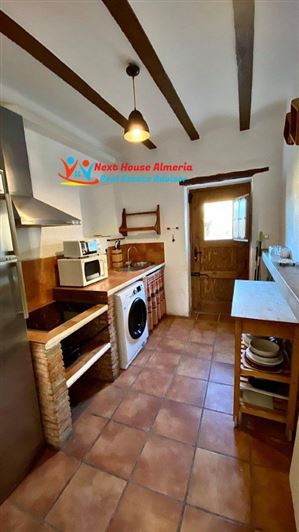 Image No.40-8 Bed Country House for sale