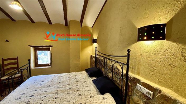 Image No.43-8 Bed Country House for sale