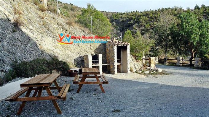 Image No.8-8 Bed Country House for sale