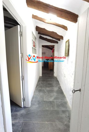 Image No.28-3 Bed Country House for sale