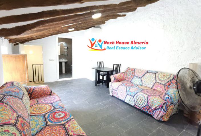 Image No.37-3 Bed Country House for sale