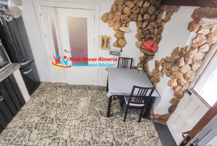 Image No.43-3 Bed Country House for sale