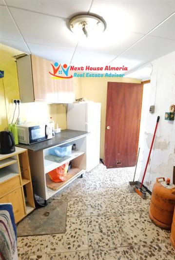 Image No.33-3 Bed Townhouse for sale