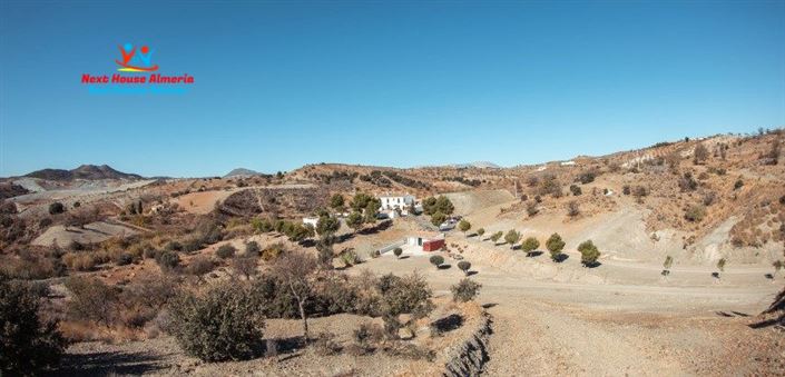 Image No.46-7 Bed Country House for sale