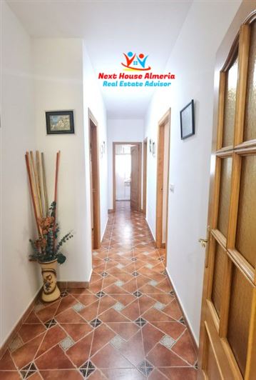 Image No.38-8 Bed Country House for sale