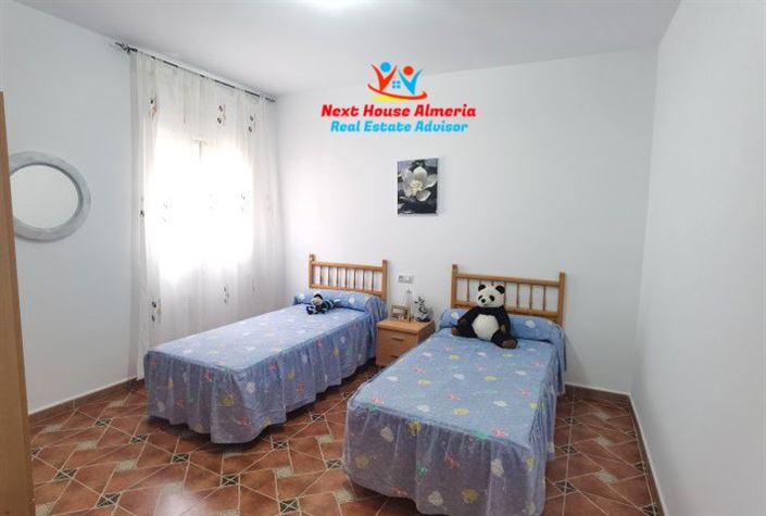 Image No.40-8 Bed Country House for sale