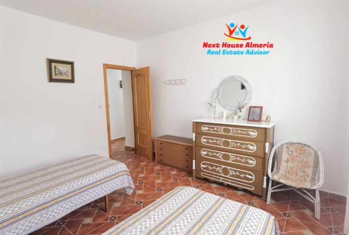 Image No.46-8 Bed Country House for sale