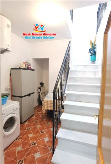 Image No.50-8 Bed Country House for sale