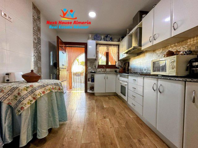 Image No.12-3 Bed Country House for sale