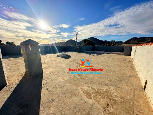 Image No.33-3 Bed Country House for sale