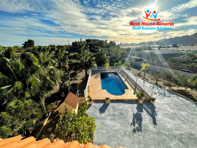 Image No.35-3 Bed Country House for sale