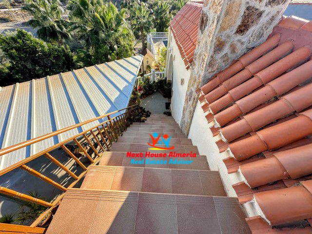 Image No.37-3 Bed Country House for sale