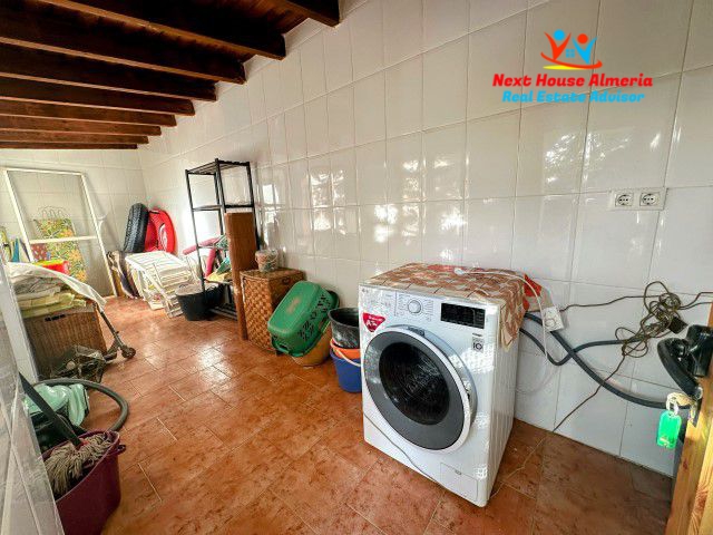 Image No.44-3 Bed Country House for sale