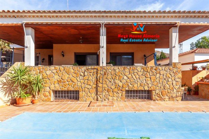 Image No.4-4 Bed Villa for sale