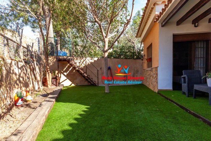 Image No.8-4 Bed Villa for sale