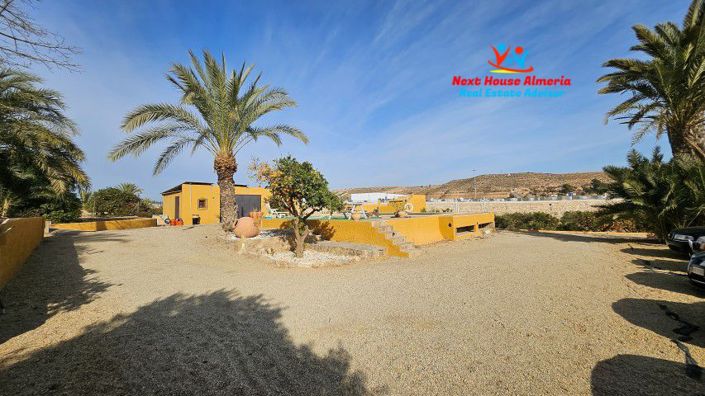 Image No.6-4 Bed Villa for sale