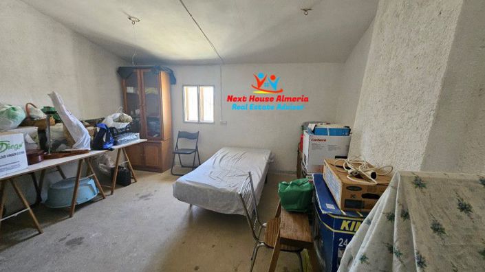 Image No.12-6 Bed Country House for sale