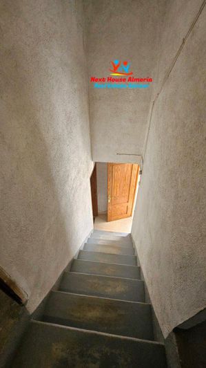 Image No.14-6 Bed Country House for sale