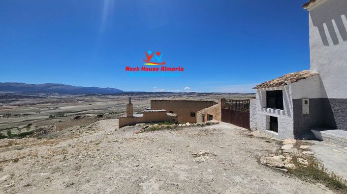 Image No.24-6 Bed Country House for sale